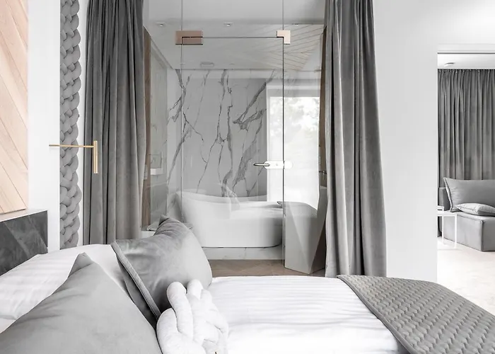 33 Hotel apartamentowy